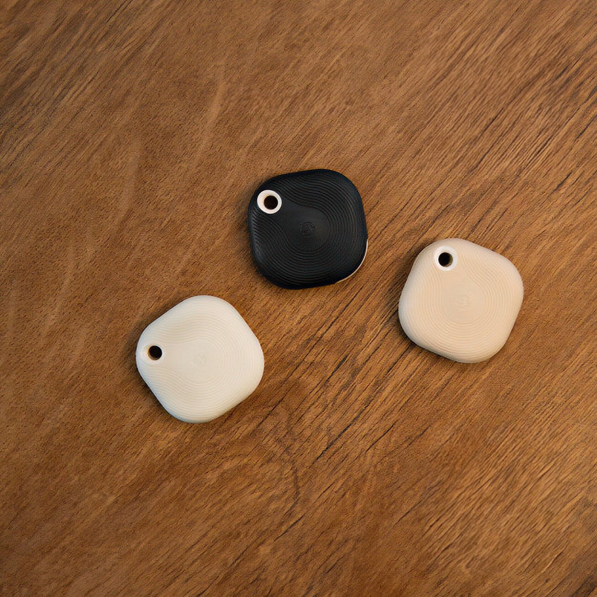 BLU Button Tough 1