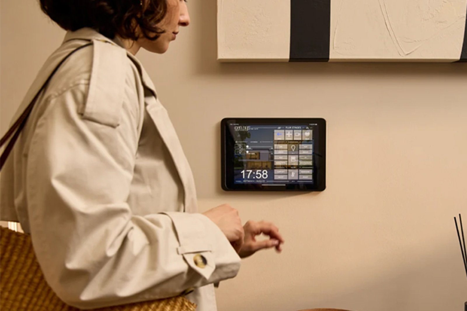 Entryway iPad Wall Mount